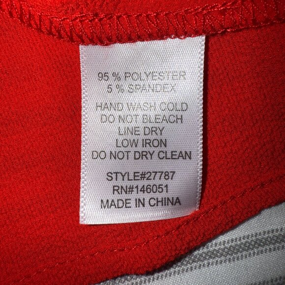 Monteau Los Angeles Cold Shoulder Top Red Size Medium NWT! - Picture 5 of 11